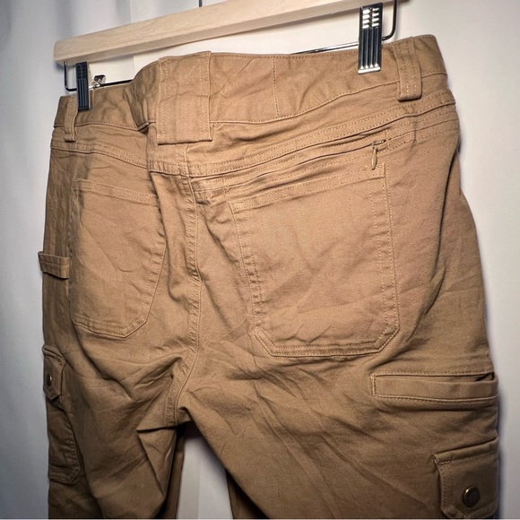 Women's DuluthFlex Curves setter Relaxed Leg Cargo Pants camel size 10 / 31 - Picture 13 of 16